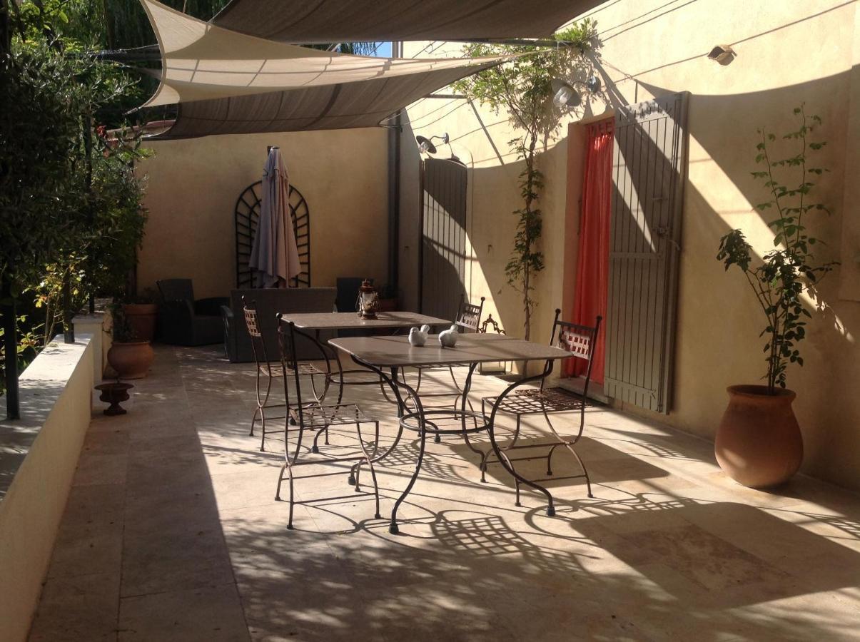 Jardin D'Antan Bed & Breakfast Ansouis Dış mekan fotoğraf