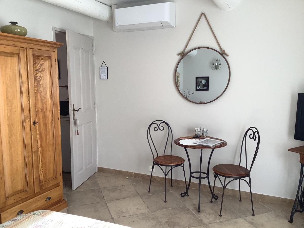 Jardin D'Antan Bed & Breakfast Ansouis Dış mekan fotoğraf