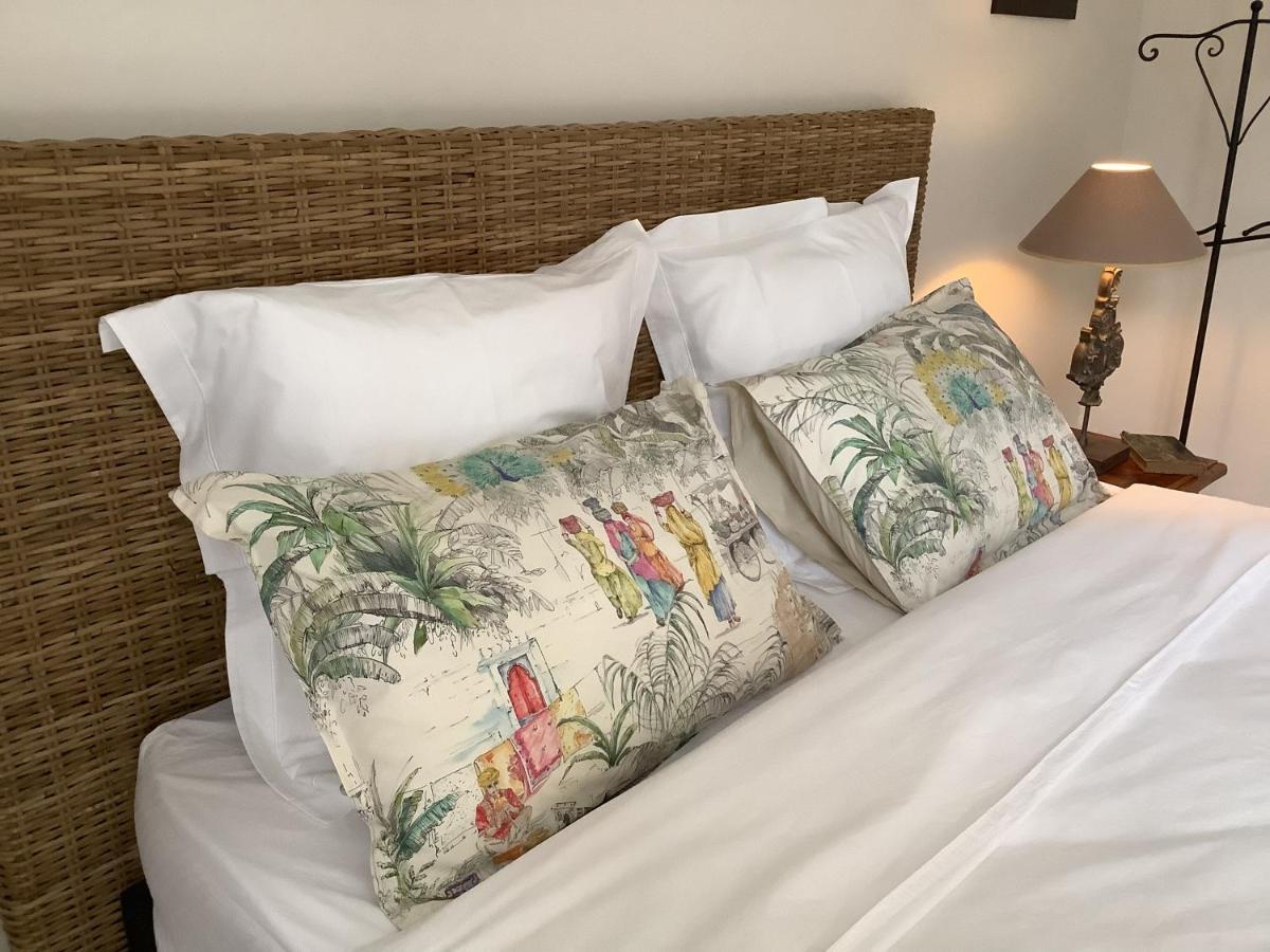 Jardin D'Antan Bed & Breakfast Ansouis Dış mekan fotoğraf