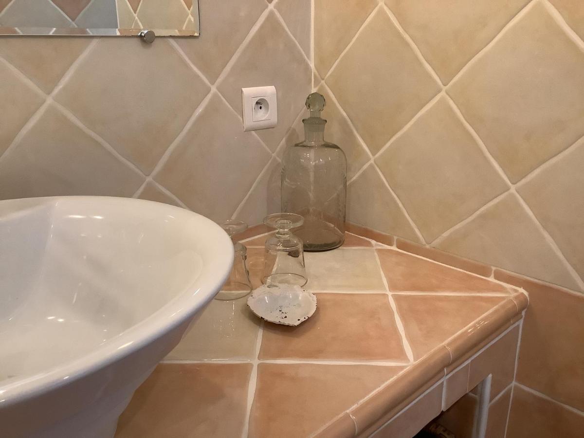 Jardin D'Antan Bed & Breakfast Ansouis Dış mekan fotoğraf