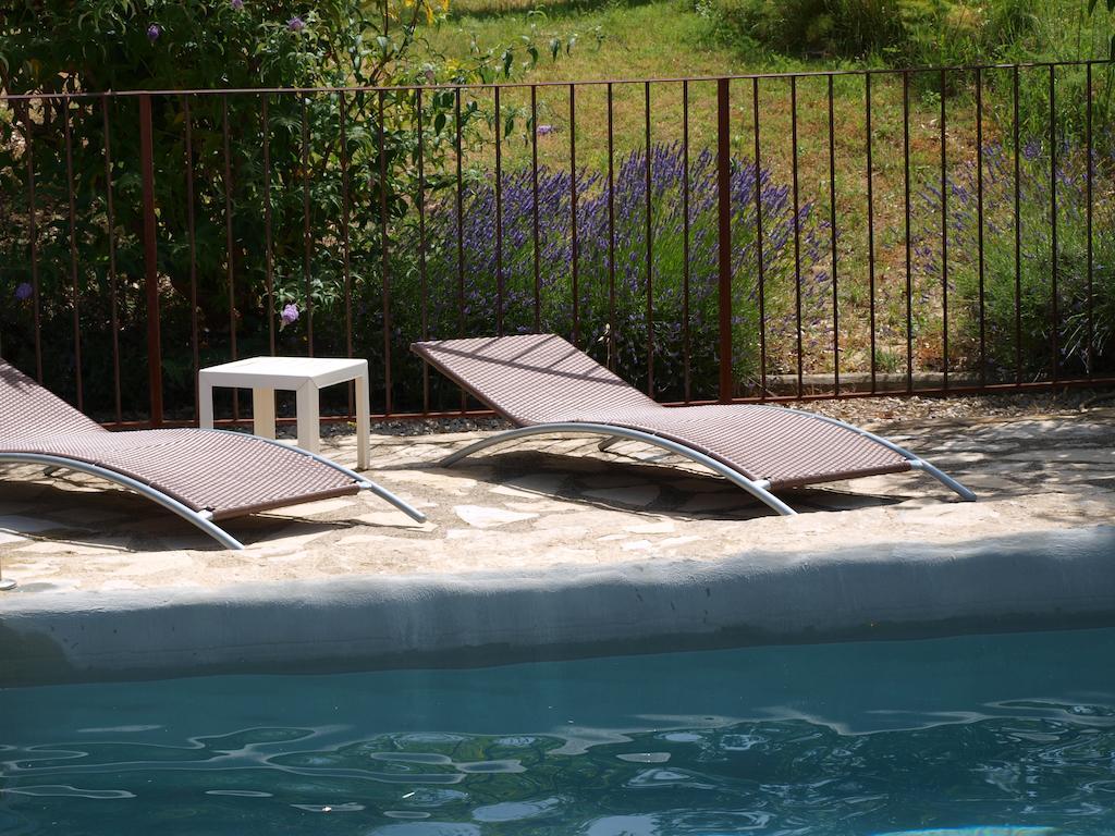 Jardin D'Antan Bed & Breakfast Ansouis Dış mekan fotoğraf