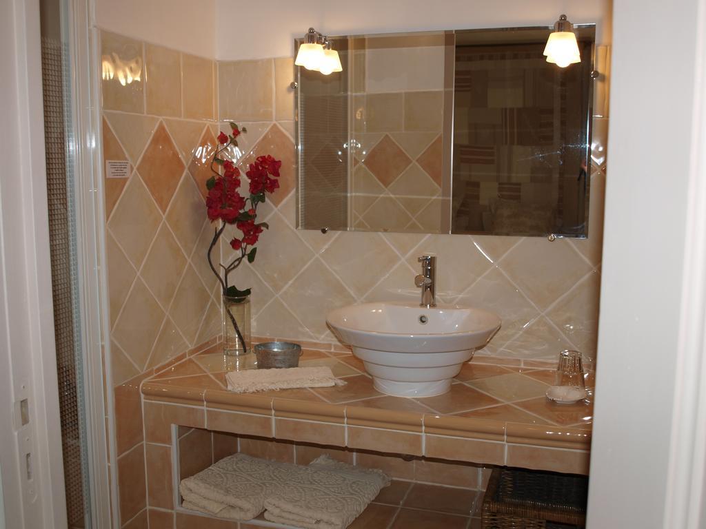 Jardin D'Antan Bed & Breakfast Ansouis Dış mekan fotoğraf